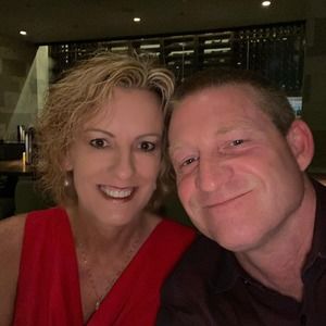 Meet your Posher, Del carouthers-estes